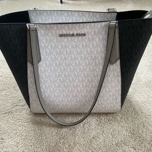 Michael Kors Tote Bag